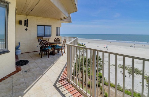 Beach Lagoon Villa | Gorgeous Views 4th Floor Direct Oceanfront Condo Updated with New furniture New floors
