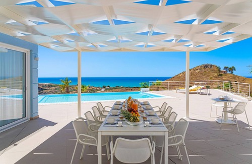 Montallegro Villa | Gorgeous villa with pool and sea view in Bovo Marina