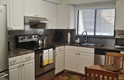 The Meadows Condo | Gorgeous Water View Condo - Meadows Golf & Cc.