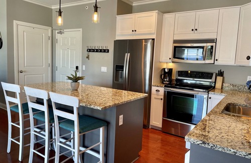 Spring Lake Condo | Gorgeous Waterfront Condo on Spring Lake with Pool Access