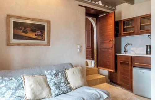 Monemvasia House | Goulas Traditional Guesthouse