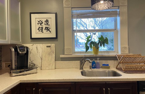 Lafayette House | Gourmet Guesthouse & Office 1-3 People