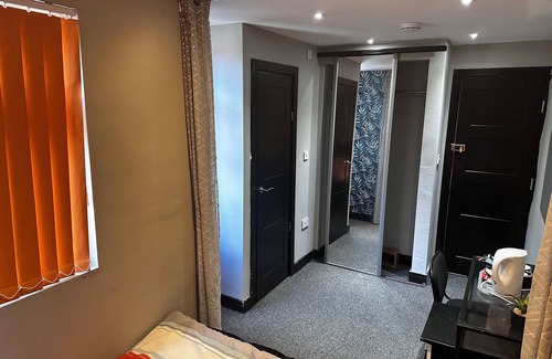 Coventry House | GR5-Cozy City Center Double Room
