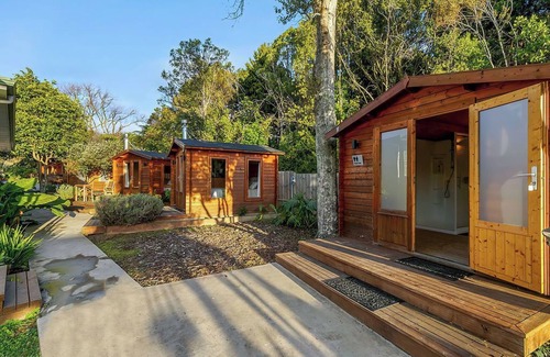 Otaki House | Grace Whenua Chalets (up to 20 ppl)