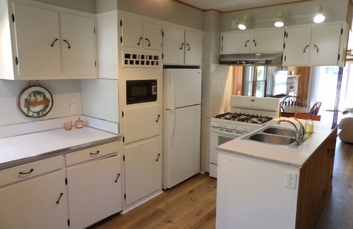 North Webster Cottage | Gram's Cottage on Lake Webster in North Webster, Indiana is the perfect getaway.
