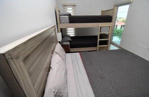 Zona Dorada Apartment | Gran ubicación Departamento para 11 cerca de playa