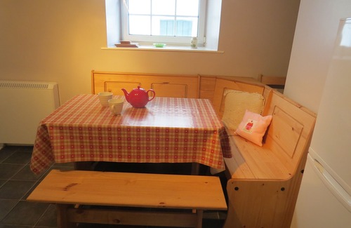 Llangynidr Cottage | Granary Cottage - Llangynidr, Crickhowell, Brecon Beacons