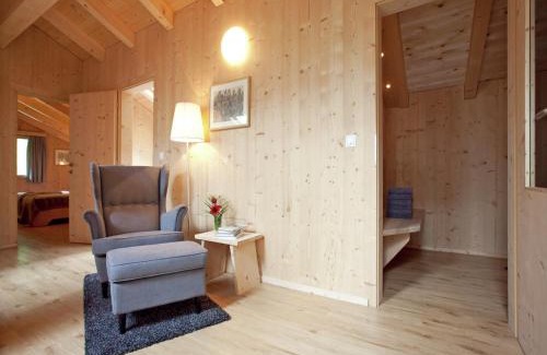 Ramsau im Zillertal Apartment | Grand Apartment in Mayrhofen with Infrared Sauna & Artistic Interiors