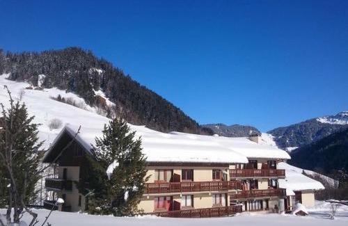 Areches Apartment | Grand appart 7-8 personnes au pied des pistes - FR-1-342-150