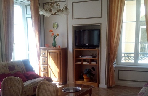 Granville Apartment | Grand Appartement au Cœur du Centre Ville, Plages et Ports à Proximité Immédiate