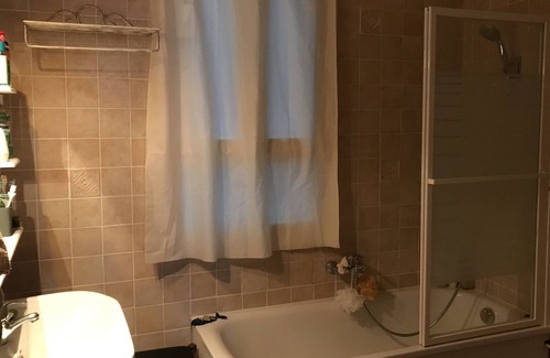 4th Arrondissement Apartment | Grand Appartement T3 en Face du Parc et du Métro en Centre-ville