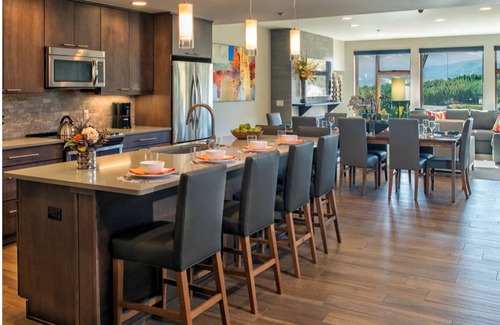 Peak 8 Hotel | Grand Colorado on Peak 8 - Suite Residence 3 Bedroom - Ski in Ski Out - 2/28-3/7