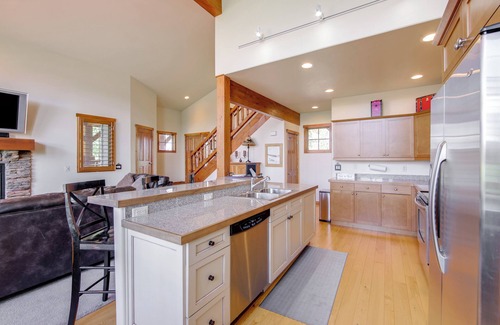 Grand Elk Ranch House | Grand Elk Golf Club On-Site: Mtn-View Home w/Deck