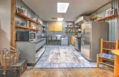 Mount Pleasant Cabin | Grand Family Lodge Sleeps 30*Events allowed dry camping, youth groups, corporate