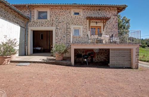 Chirassimont House | Grand gîte avec cheminée et animaux acceptés, idéal pour familles entre Lyon et Roanne - FR-1-496-65