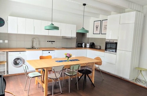 Pouldreuzic House | Grand gite du domaine de La Pommeraie -5mins beach