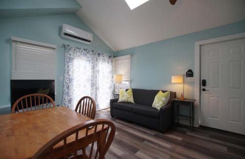 Grand Haven Apartment | Grand Harbor Apartments 209 Clinton Unit 3