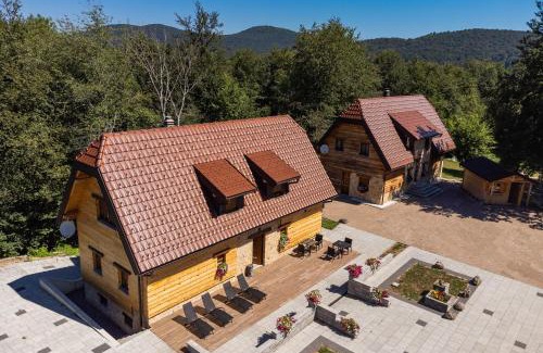 Jezerce House | Grand Lakes 2