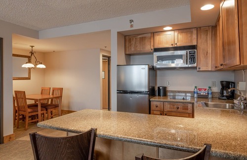 Crested Butte Condo | Grand Lodge 1-Bedroom Condo with 3 Queens & Close to Everything - No Cleaning Fee! by RedAwning
