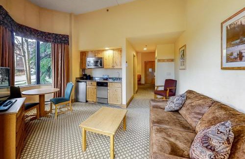 Crested Butte Hotel | Grand Lodge #151