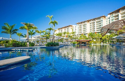Nuevo Vallarta Condo | Grand Luxxe Nuevo Vallarta 3BR/3BA Spa Suite