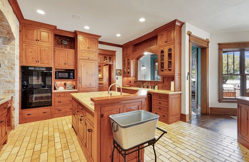 Suamico House | Grand on Longtail | Lazy River · Lake · Luxe Stay