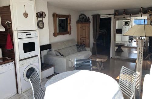 Allos Apartment | Grand studio La Foux d Allos avec vue et terrasse