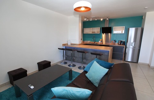 La Saline Les Bains Apartment | Grand T2 Standing redone to nine beautiful sea view Classified 3 *
