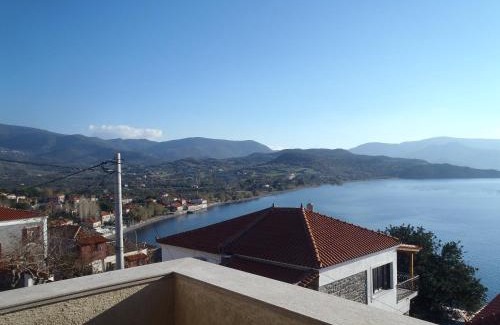 Mithimna House | Grand View Rhea