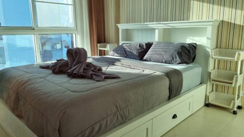 Kram Apartment | Grandblue condominium 511 with sea view