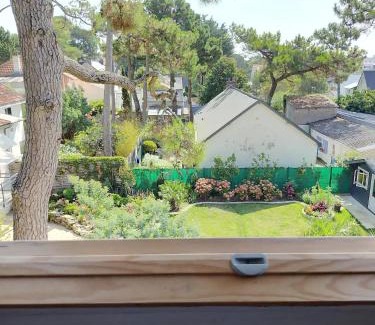 La Baule-Escoublac House | Grande Chambre équipée dans maison Bauloise proche mer kitch sde wc lit 160