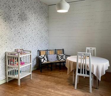 La Mothe-Achard House | Grande maison de ville