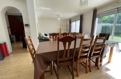 Maisons-Alfort Villa | Grande Maison proche de centre de Paris