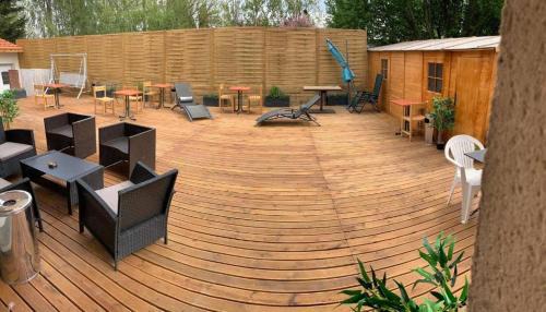 Corbeil-Essonnes House | Grande Suite salle de bain toilette privés Terrasse Parking prés Paris