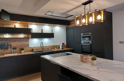 Aimargues House | Grande Villa Moderne au Cœur de la Camargue