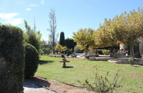 Gemenos Villa | Grande Villa Provençale avec Piscine Privée à Gémenos