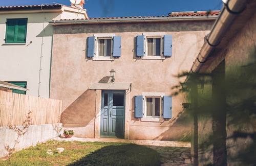 Valdebek House | Grandfather's House Croatia