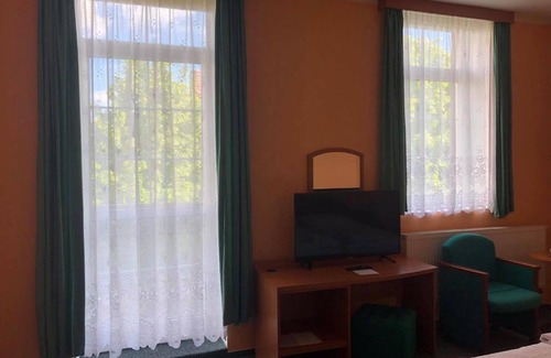 Novy Bor Hotel | Grandhotel Pražák