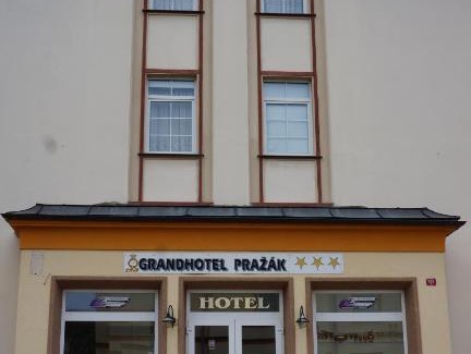 Novy Bor Hotel | Grandhotel Pražák