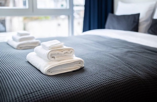 Delfshaven Apartment | Grandiose 3 Bed Serviced Apartment 117m2 -NB304G-