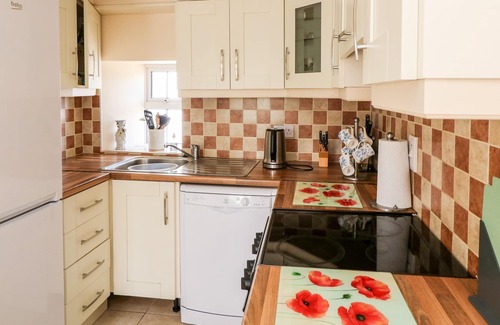 Fethard on Sea Cottage | GRANGE FARMHOUSE, pet friendly in Fethard-On-Sea, County Wexford