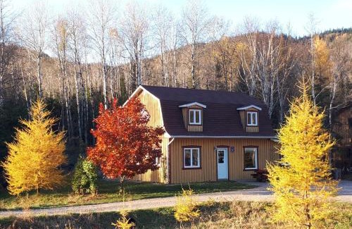 Riviere Eternite House | Grangette Entre Chiens et Loups