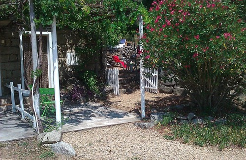 Arca House | Granite traditional house with big raised and shaded garden - Porto Vecchio