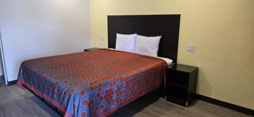 Lodi Hotel | Grapevine Inn