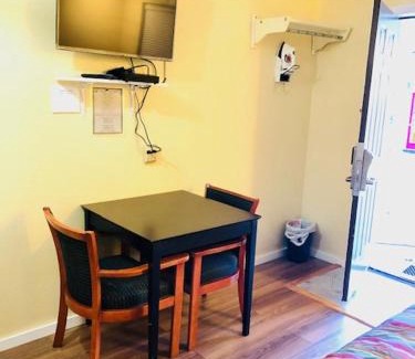 Shields Hotel | Gratiot View Motel