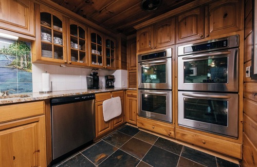 Grayling House | Grayling Gem Royal Stag Lodge