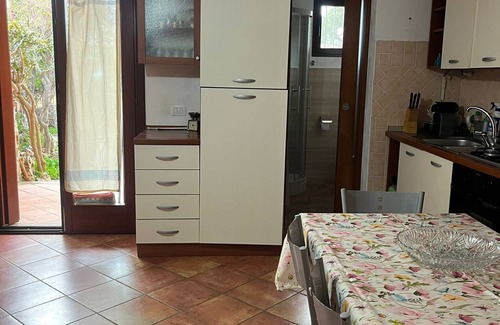 Posada House | Graziosa Villetta con Giardino a 300 Metri Dalla Spiaggia e dal Parto Tepilora