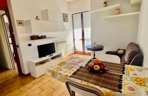 Lesmo Apartment | Grazioso appartamento in residence a due passi dal parco di Monza con posto auto