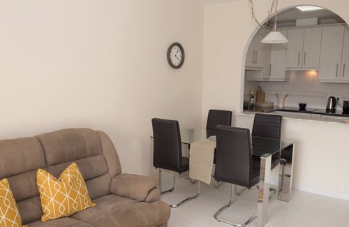 Vista de los Angeles-Rumina Apartment | Great 1 Bedroom Apartment