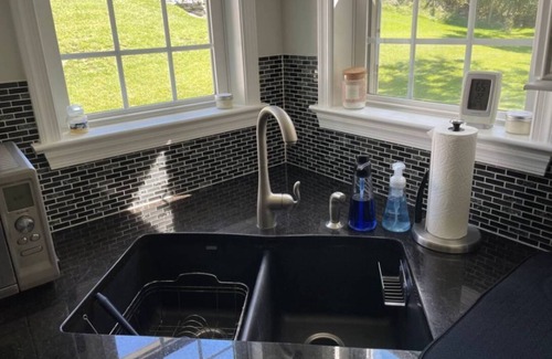 Lemont House | Great access and location to Penn State Campus and Venues!